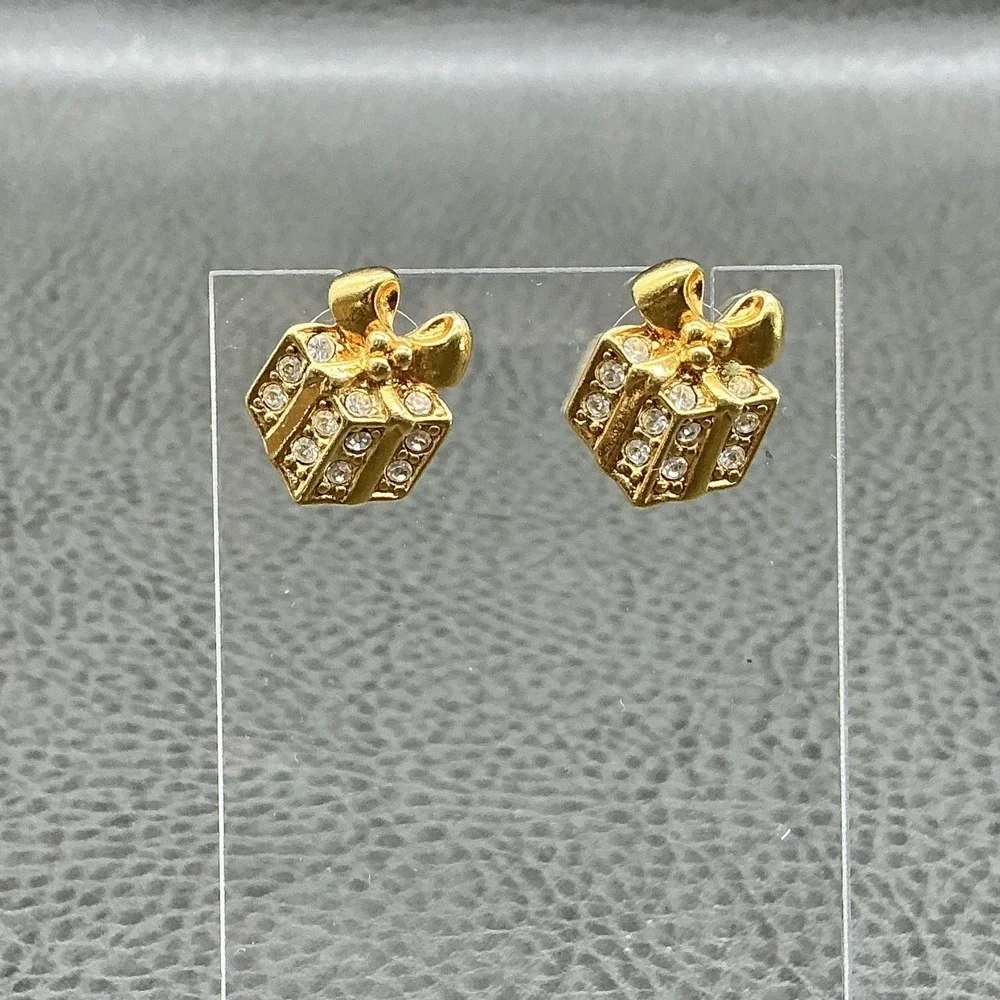 Avon Gold Tone Rhinestone Gift Box Present Stud Earrings‎ Christmas Holiday
